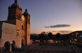 Igreja de Santo Domingo durante o fim de tarde, em Oaxaca, no México